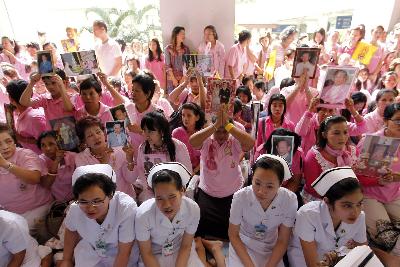 泰國曼谷慶祝國王83歲大壽 希拉里發來賀電