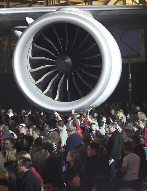 波音公司發布新型747-8洲際客機飛機