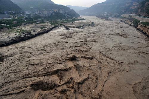 黃河陜西段現23年最大洪峰 壺口景區緊急關閉