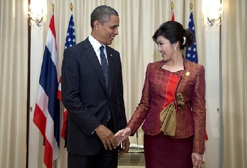 奧巴馬與泰國(guó)美艷總理親密“調(diào)情” 讓人隨時(shí)受不了