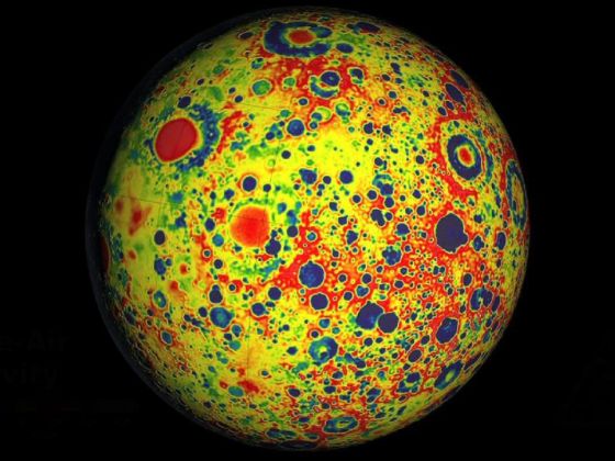 美姊妹衛(wèi)星“故意”撞月 科學探測任務圓滿終結