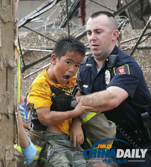 美國俄克拉荷馬市郊遭龍卷風重創 近百人死亡