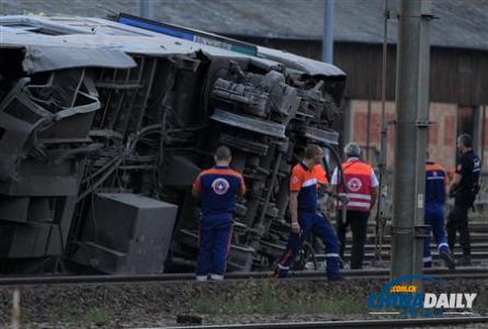 法國發生火車脫軌事故 6人死亡30人受傷
