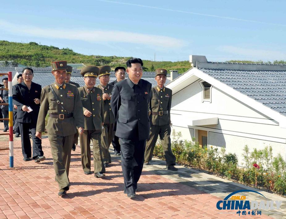 金正恩再次訪問曾炮擊延坪島的朝鮮部隊（高清組圖）