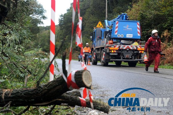 歐洲多國遭遇強風暴襲擊 十余人死亡損失慘重（組圖）