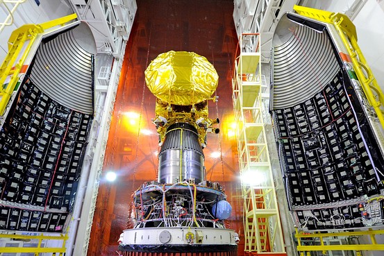 不夠淡定？印度高官前往寺廟祈禱火星探測器發射成功