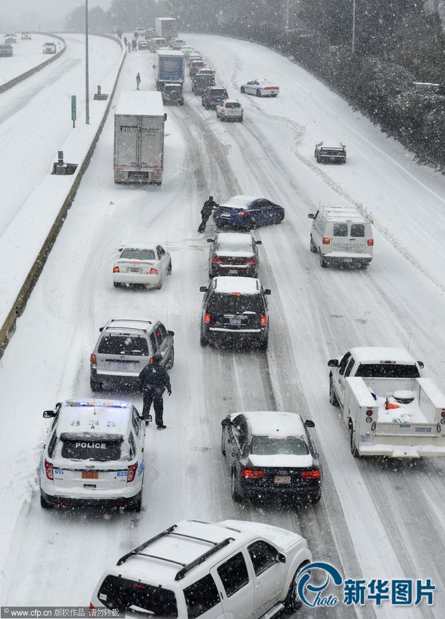 美國南部遭遇災難性暴風雪:大雪厚冰前所未有