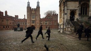 英國(guó)精英階層大多是私校出身