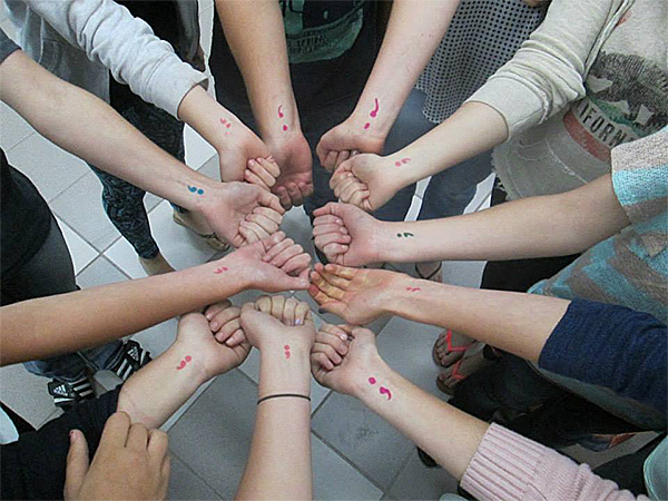 “分號(hào)紋身”的暗語你懂嗎？