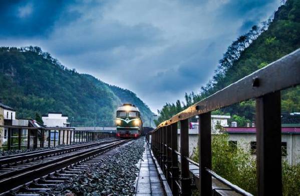 鐵路“列車運行圖”大調整