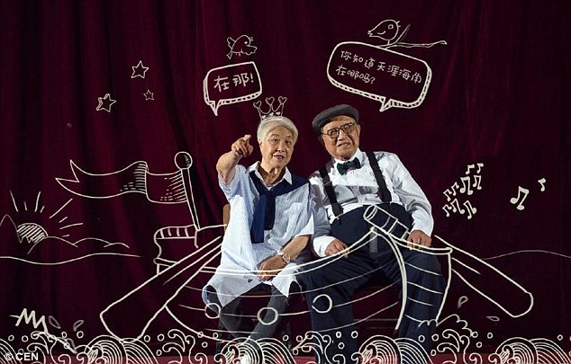 河北九旬老夫妻拍時尚大片慶祝結婚64年(組圖)