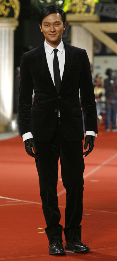 Julian Cheung arrives for the 45th Golden Horse Awards