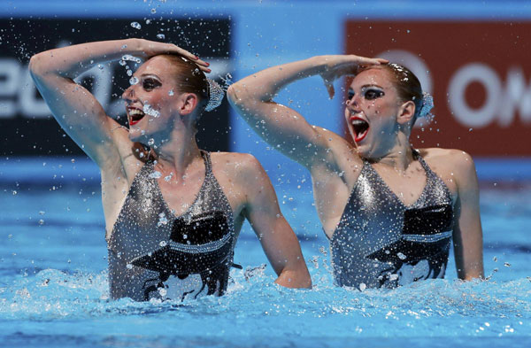 Russia's hegemony remains in technical duet at swimming worlds