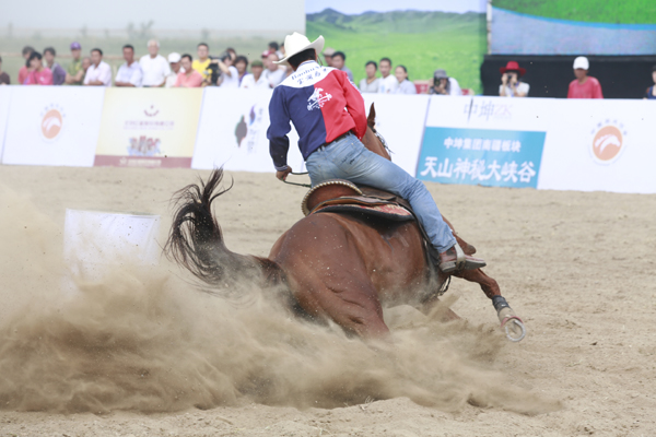2012首站馬術繞桶巡回賽在康西草原精彩開賽