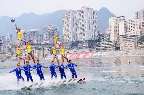 2012中美澳藝術(shù)滑水對抗賽彭水開戰(zhàn) 中國隊領(lǐng)跑首天比賽