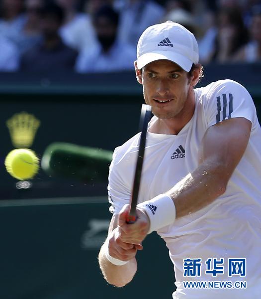 穆雷橫掃小德首奪溫網 結束英國77年等待