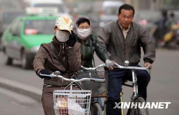 我國多個地區遭遇大風沙塵天氣[組圖]