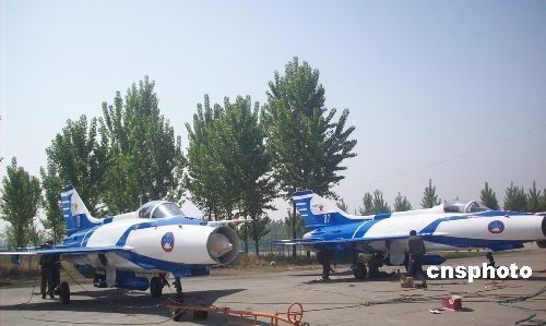 國慶60周年表演機噴漆涂裝任務(wù)完成