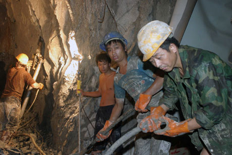 三亞新建環城高速隧道發生重大塌方