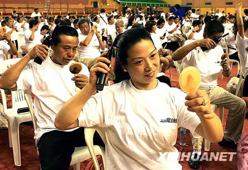上海：挑戰染發吉尼斯[組圖]